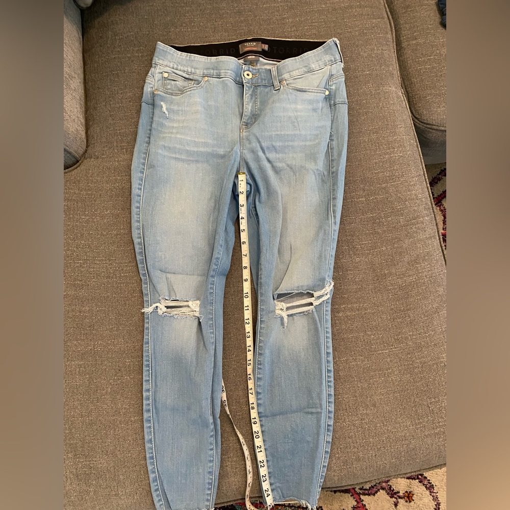 Light blue Bombshell skinny’s SUPER SOFT
